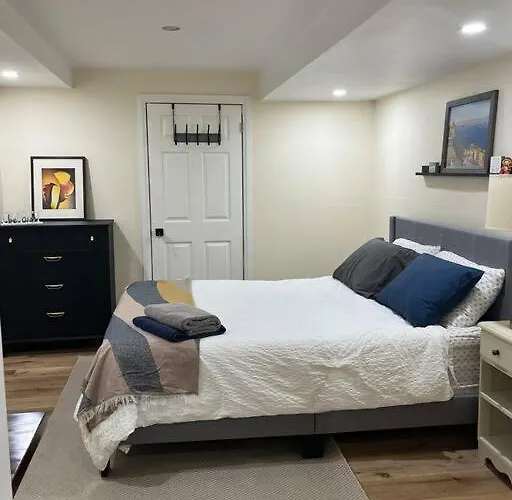 Cozy Guest Suite Fergus Hideaway